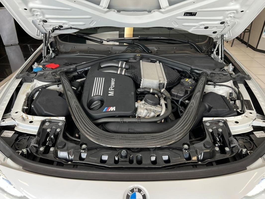BMW M4 431 CV DKG