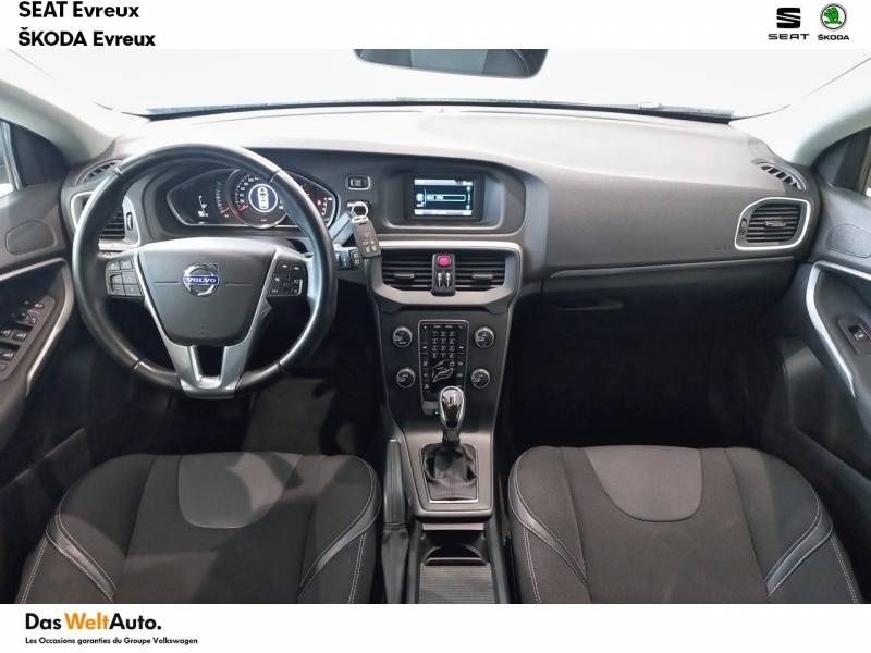 Volvo V40 D3 150 Momentum Geartronic A