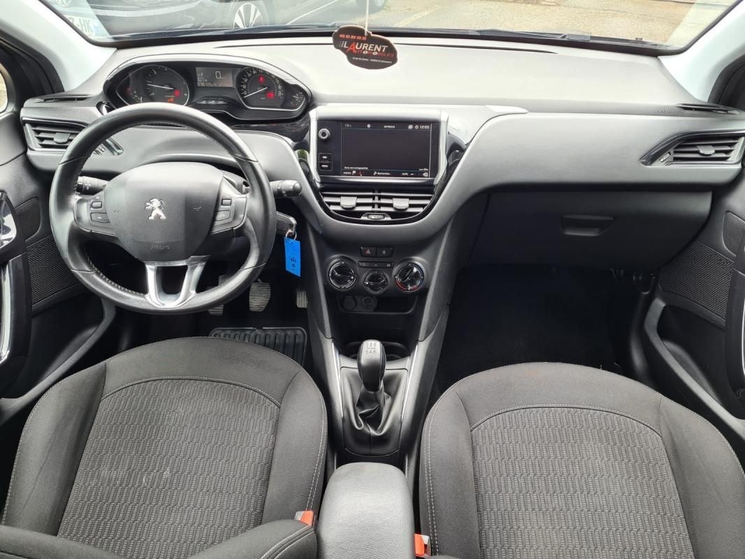 Peugeot 208 1.6 BLUEHDI 75 CV GPS / APPLE CARPLAY